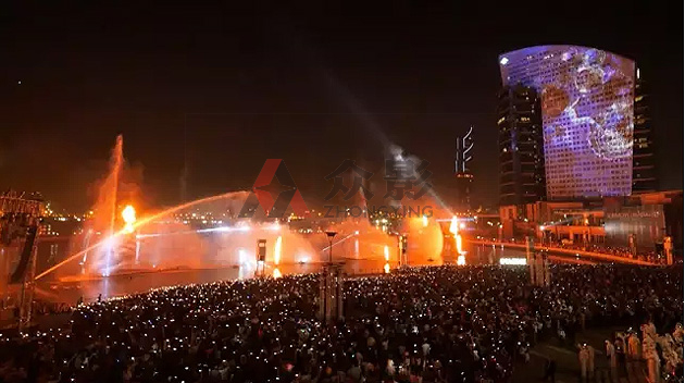“全息投影秀”完美演绎迪拜洲际酒店外墙