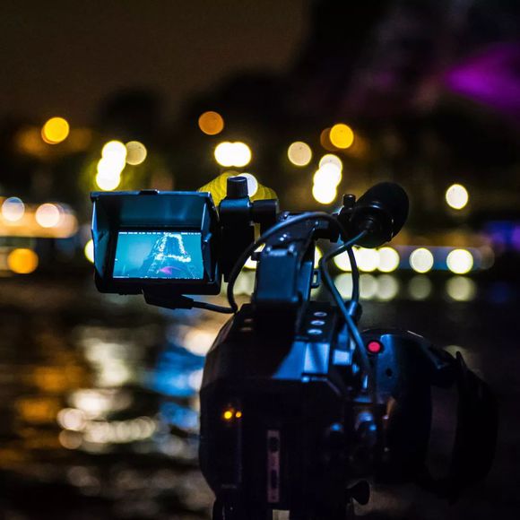 埃菲尔铁塔灯光秀